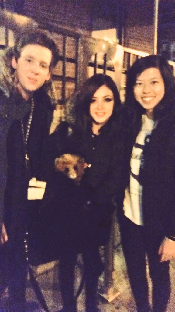 dawnleecc's tweet photo. 5th @ATC_BAND concert was amazing as always! Thanks for coming again! @ChrissyCostanza <3 #GravityWorldTour #Toronto https://t.co/ARJ3Mpq0rr
