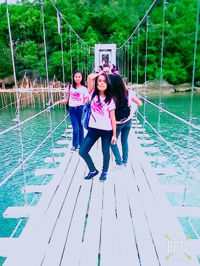 mailat09's tweet photo. Hanging bridge at Salag, Tabogon, Cebu

#endlessbond https://t.co/Whw70wGvi4