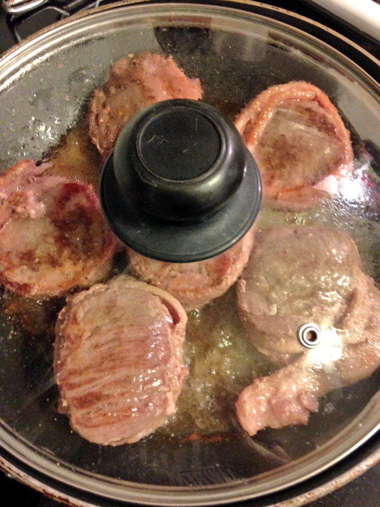 majorpayne1994's tweet photo. Because only @jacobdavis0212 cooks 6 fillet mignon's, at 1 A.M, On Friday night.😑😝 #nowords 
#onlyjacob #endlesspit https://t.co/c9U6QduoD2