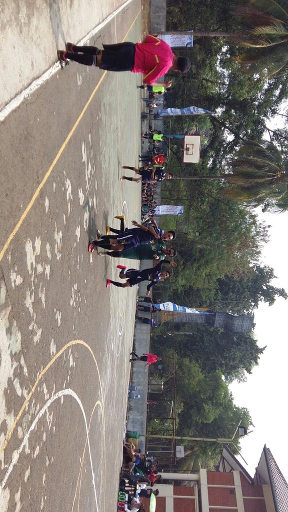HMS_PNJ's tweet photo. Live Report CCUC 2015!

Babak 1 diakhiri dengan skor:
PNJ A (2) : Trisakti A (0)

#SIPILBISA! https://t.co/uPvOUvlvQX
