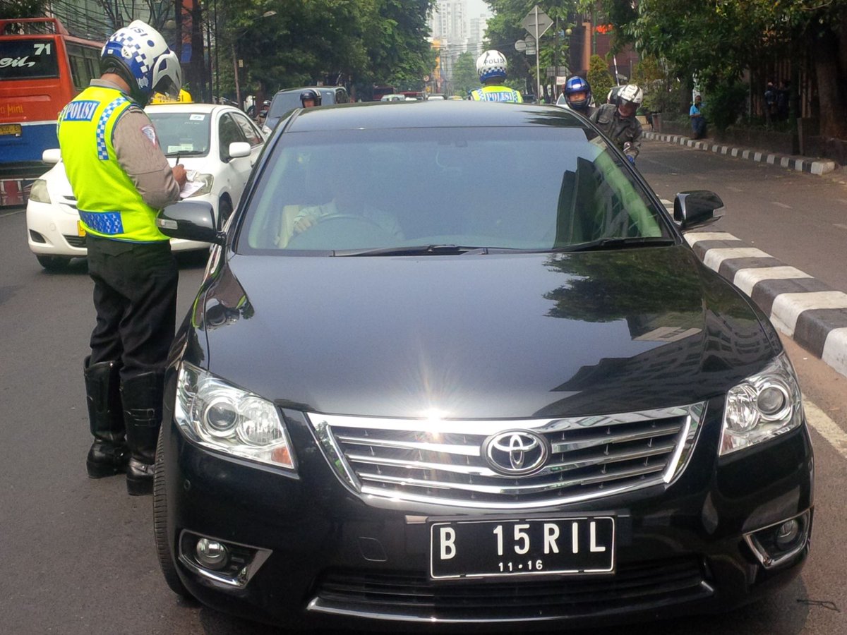 TMC Polda Metro Jaya tweet media