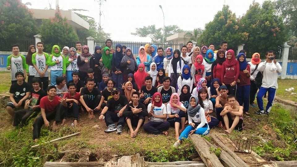 HimageoIkipptk's tweet photo. Bersih parit
Pontianak Barat , PAL 5 dalam rangka hari jadi Kota Pontianak ke 244 bersama Gerakan Senyum Kapuas https://t.co/DJ3oY8Yaig
