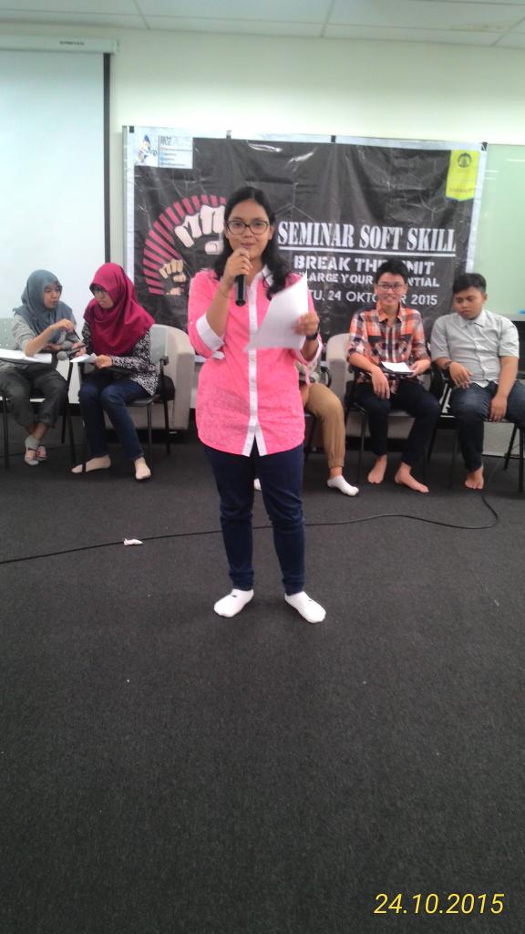 psdmBEMFFUI's tweet photo. Pemaparan jawaban oleh masing masing kelompok https://t.co/L5pPPLct8d