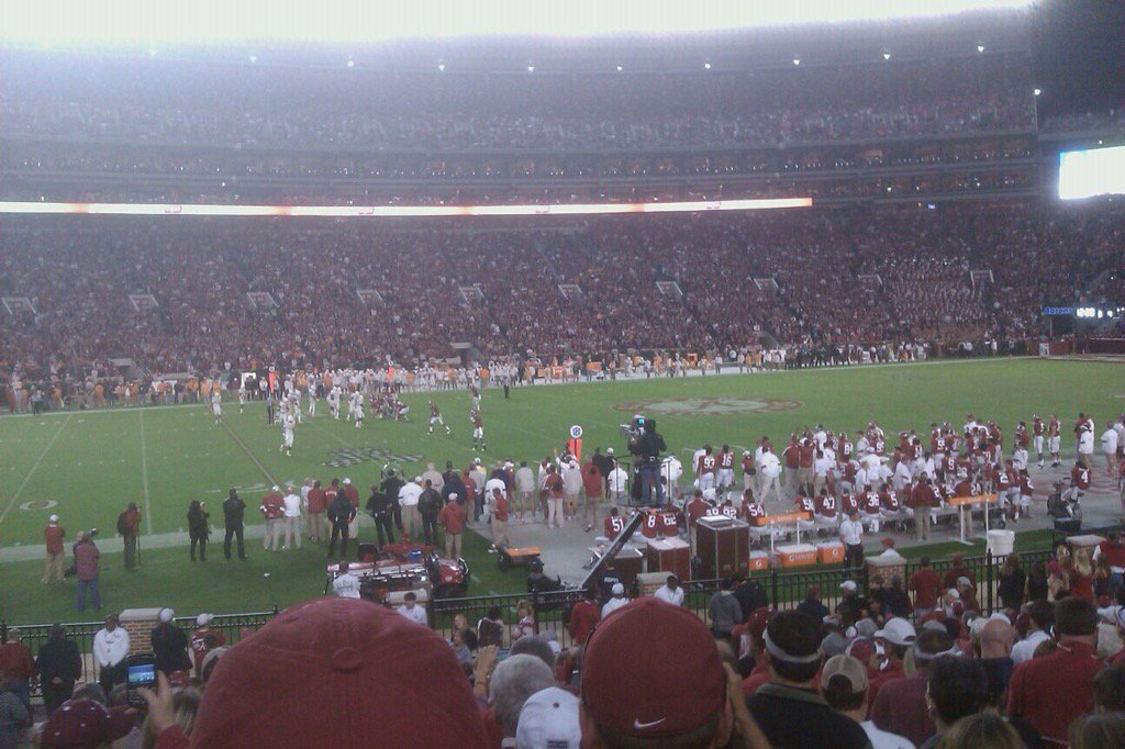 autumn_bree's tweet photo. 2011 UA vs UT 37-7|Free 40 yard line seats; doesn't get much better than that.  #TennesseeHateWeek @lexi_corn https://t.co/zWj5ALXkqM