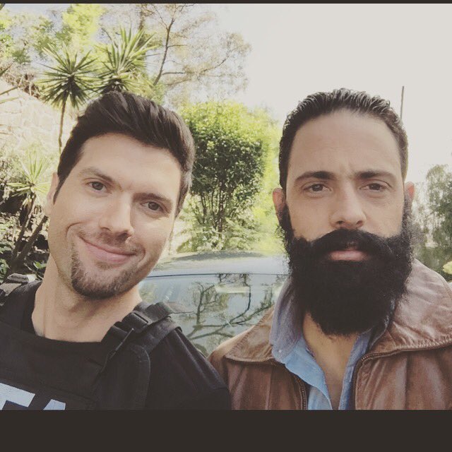 albertoagnesi's tweet photo. #JavierFerraro y #MarceloDóriga ahora de under cover.... #DEA #SraAcero2 @stopello @SraAcero @martinezmau https://t.co/GzxkOjmPgN