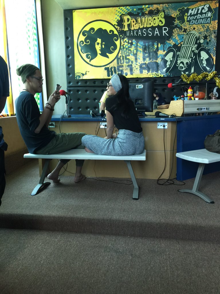 endahNrhesa friends tweet media