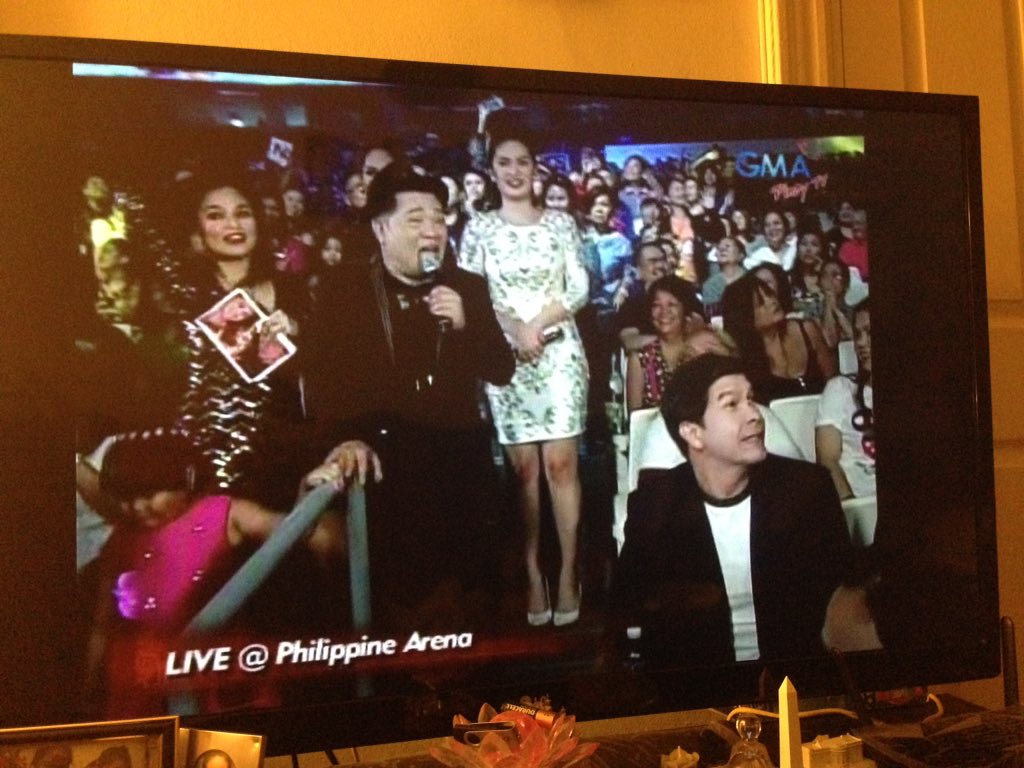 maiden16_NYNJ's tweet photo. SI DADDY BAE!!! VP ALLAN! @r_faulkerson @allanklownz @EatBulaga @aldenrichards02 @mainedcm #ALDubEBTamangPanahon https://t.co/AxxC1bvwcA