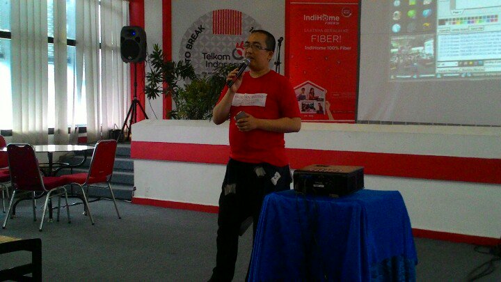 hackpalembang's tweet photo. Lagi sesi tanya jawab..
Salah satu tim sedang bertanya sama mas Irfan Putra dari @Code4Nation .. https://t.co/cIngaRrsnR