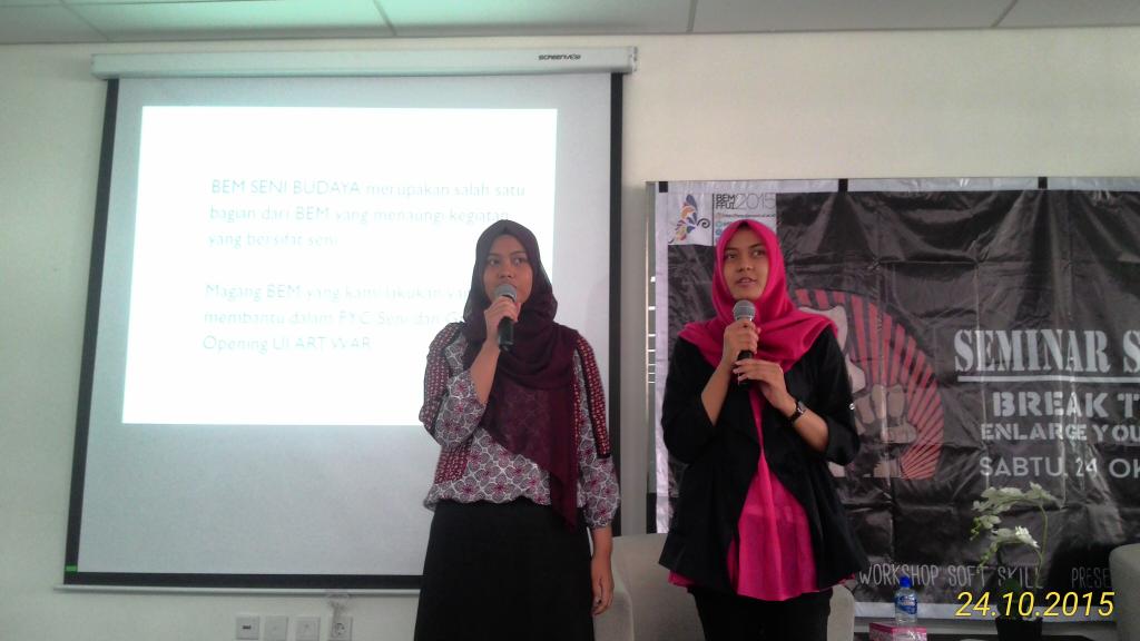 psdmBEMFFUI's tweet photo. Untuk presentasi BEM, sesi pertama dari Bidang Seni dan Budaya dan dilanjutkan dengan feedback dari Kadept Senbud https://t.co/LMbZVKlle5