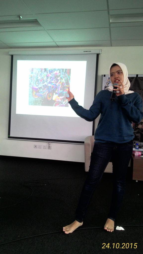 psdmBEMFFUI's tweet photo. Untuk presentasi BEM, sesi pertama dari Bidang Seni dan Budaya dan dilanjutkan dengan feedback dari Kadept Senbud https://t.co/LMbZVKlle5