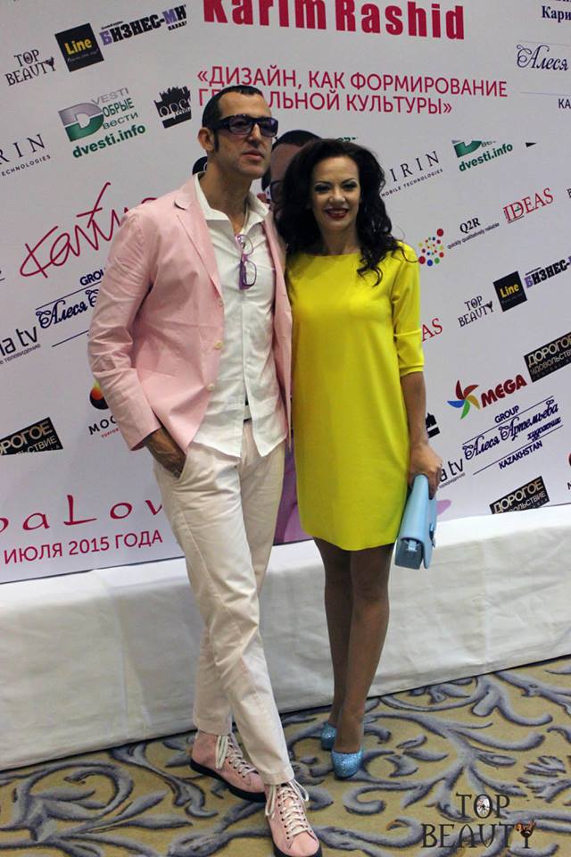 AlessyaJurt's tweet photo. Meeting with the designer @karim_design Rashid
#alssya #art #artemyeva https://t.co/VWPyZ3scob