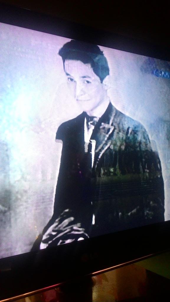 Ysayeye's tweet photo. The one that got away -Lola Nidora #ALDubEBTamangPanahon https://t.co/y1eisTfPfU