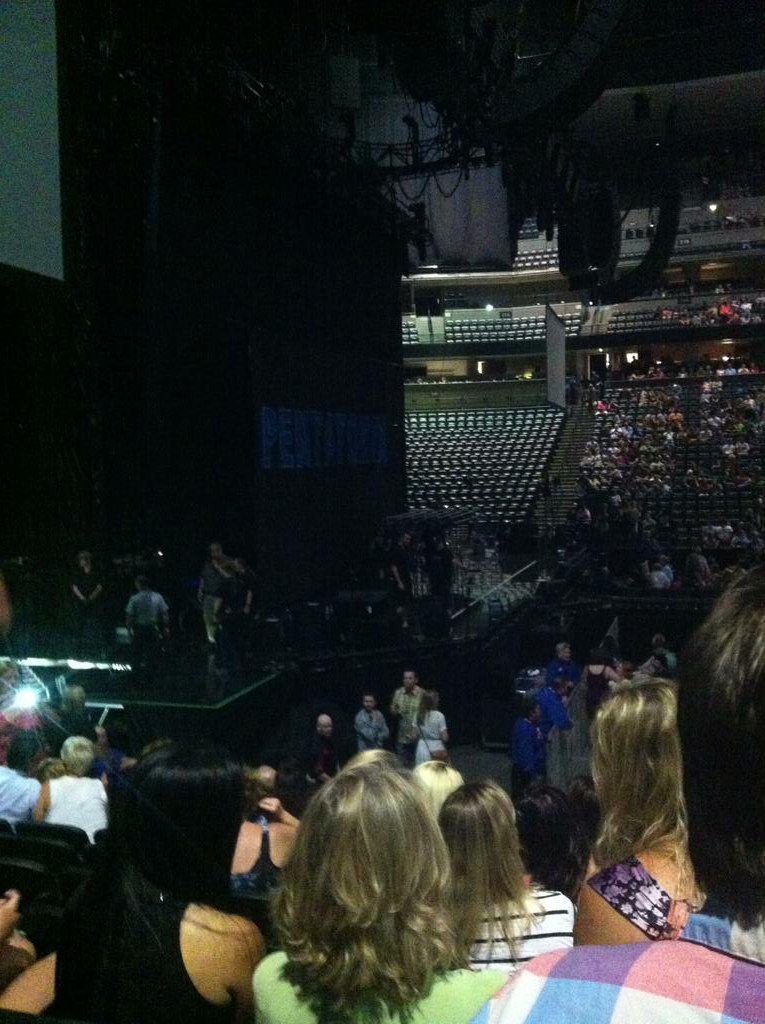 thedailylou's tweet photo. Goodnigghhhhhhttt! (tb to #PxPDEN cuz I'm emo) https://t.co/lwQun6ukbv