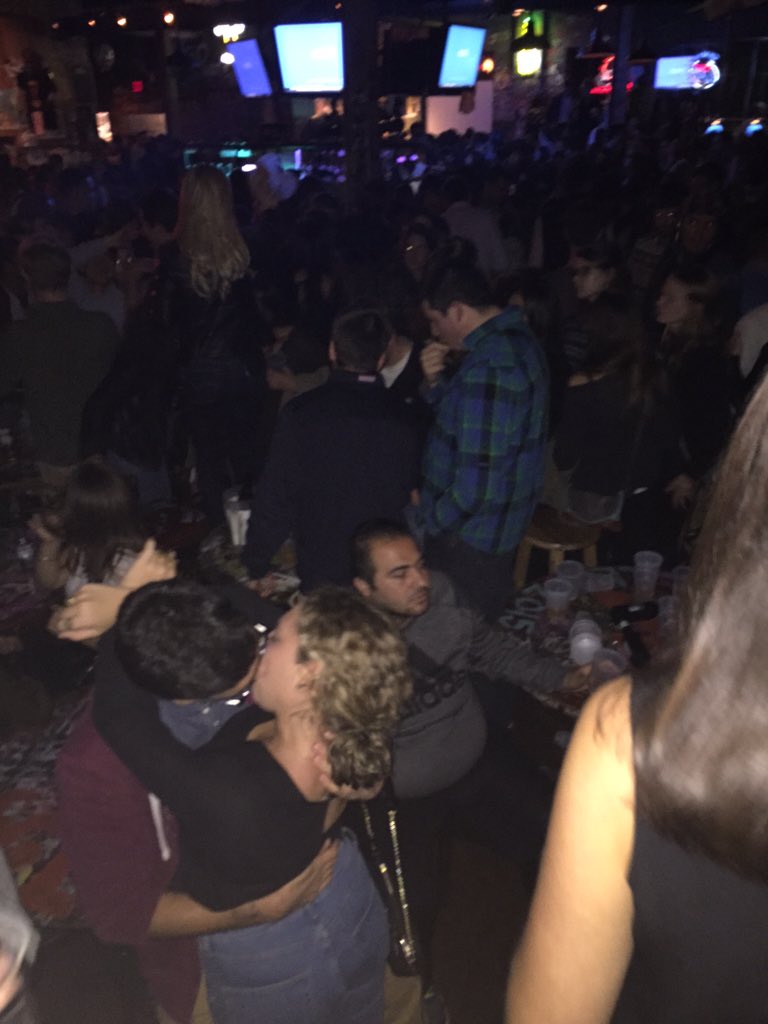 chelbb_'s tweet photo. @SU_Makeouts glad to be back #alumniweekend https://t.co/AvZ1uKKZKH