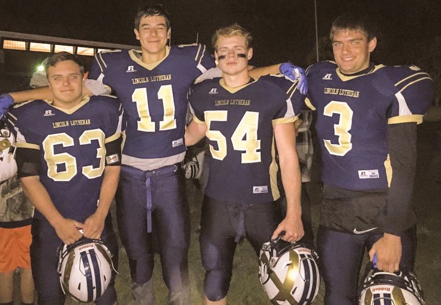 Luke_Hamann's tweet photo. #FantasticFour 🏈 https://t.co/sVpmuk3Ock