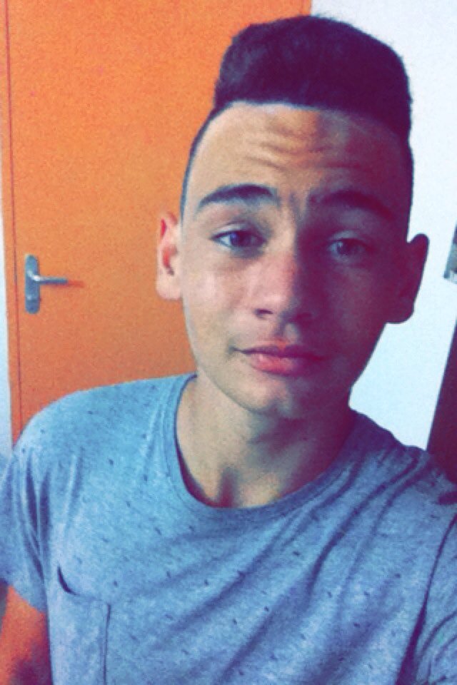 AnthonyRSF480's tweet photo. #camille je veut pas te perdre 😔❤️ https://t.co/p1tdvqDDKo