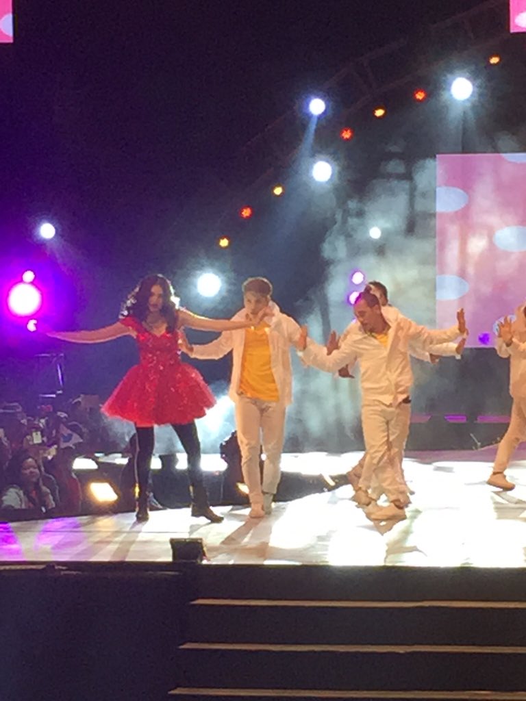 jiodeleon's tweet photo. Pretty amazing that we witnessed the rise of a superstar on TV every single day since July. #ALDubEBTamangPanahon https://t.co/dcmgV81Dkf
