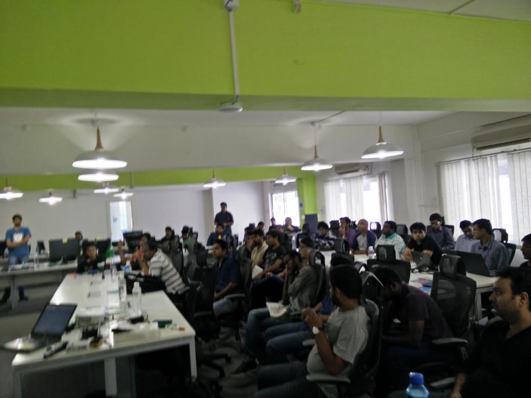 BelongCo's tweet image. We're a full house! Well, a long weekend doesn't stir away pythonistas. cc @__bangpypers__ #PythonLove