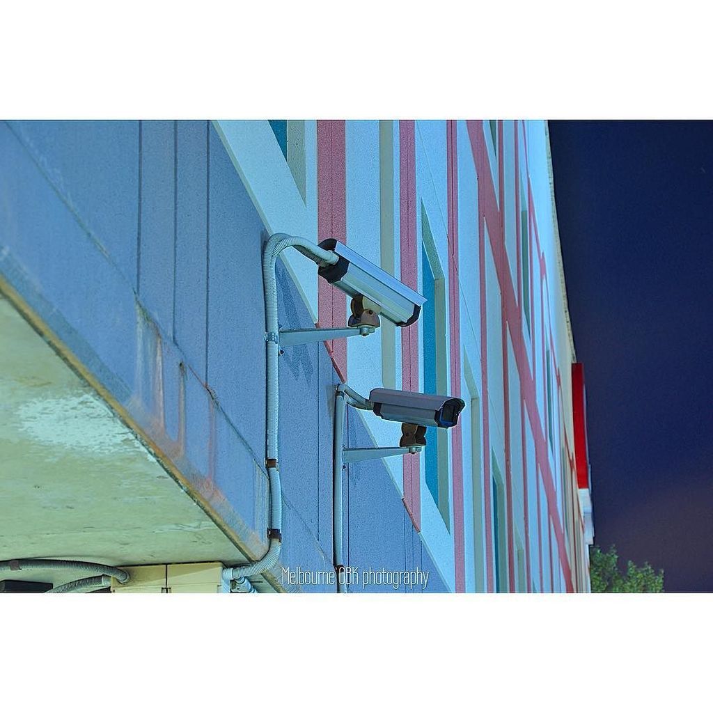 TheGabbyGums's tweet photo. Just trying to skate. Always watching🎥
#cctv #securitycameras #securitylife #wallofcolour #bigbrother #nightphotogr… https://t.co/LLLqhNAKmb
