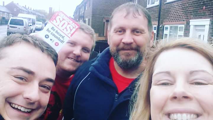 LabourRotherham's tweet photo. Just one our teams out talking to people about police cuts! #teamfightback #labourdoorstep https://t.co/SB3ZWtSYB4