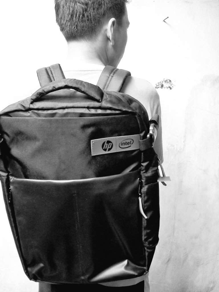 aric_id's tweet photo. Just got the bag from @hanyaHPuntukku 
 Thank you for the gift!! #Kuis #BatikID https://t.co/THU5pGggoj