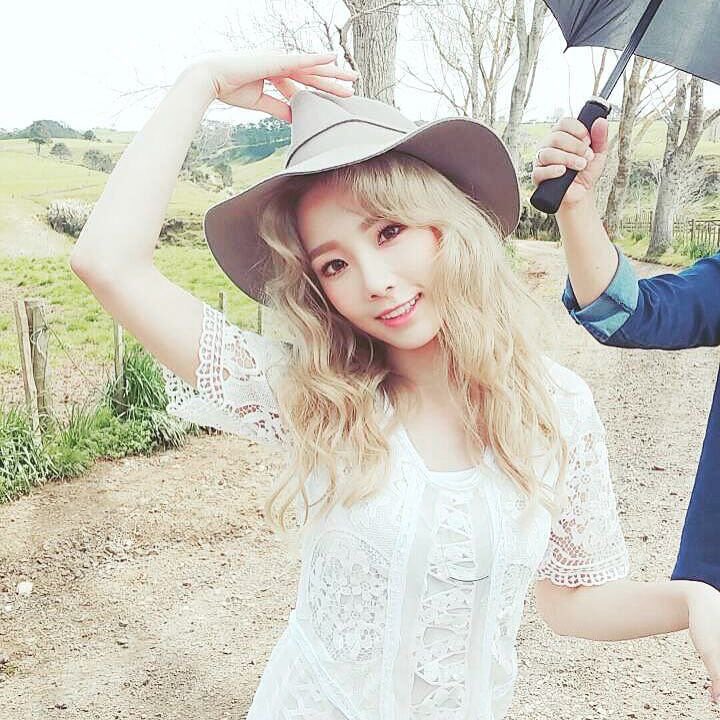 taeyeon_ss_bt's tweet photo. ๐๐๐๐๐๐ ๋๋ฌด ๊ณ ๋ง์์! ๋ฒ์จ ์ด๋ ๊ฒ๋ ๋ง์ด ์์ ๋ฐ์์ด์ ๊ฐ์ฌํ ์ด ๋ง์ ๊ฐ์ง๊ณ ๋ด์ผ ๊ณต์ฐ ๋ฉ์ง๊ฒ ์ ํ ๊ฒ์! ๋๋์ด ๋ด์ผ์ด๋ค์. ํ๐ D-1 #I #TYSONE #I5thWin https://t.co/pxhRSL4hyJ