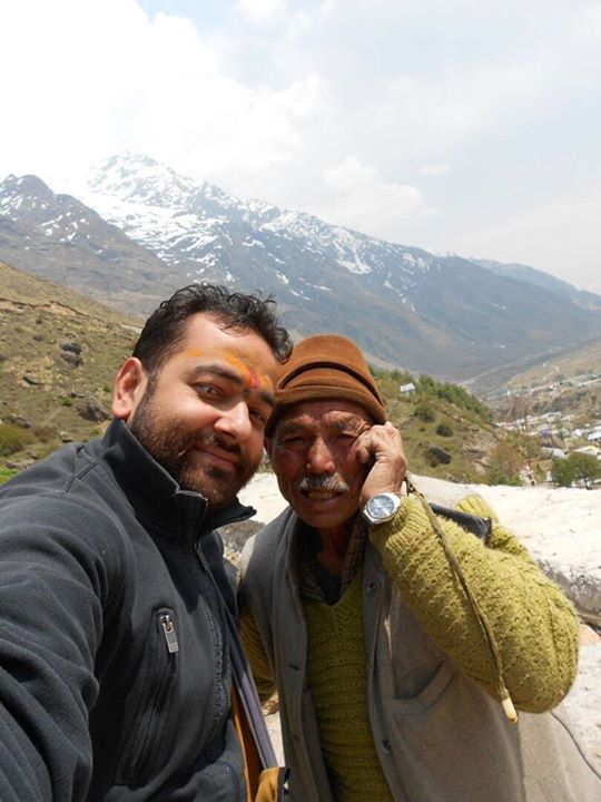 RJMeenakshi1's tweet image. #selfiewithastranger #nick ko mile #ramsingh #china border pe...dosti ki...#MeenakshiSays aise hi to hona chahiye !