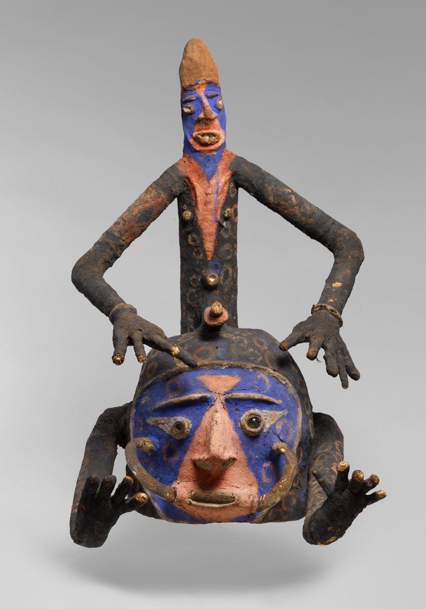 metmuseum's tweet photo. This dramatic helmet mask comes from southern Malakula Island in Vanuatu east of Australia. https://t.co/ippQ0HZhzF https://t.co/z8cDRoVg6s