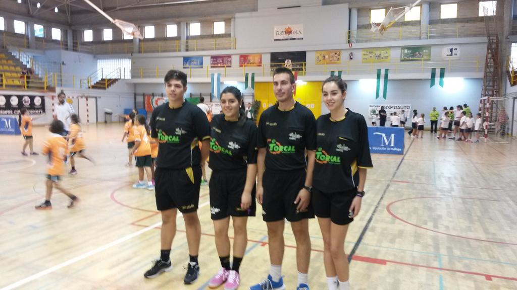 FABM_Malaga's tweet photo. En breve iniciamos los encuentros de Liga Benjamín @diputacionMLG en el Juan Gómez "Juanito" @TorcalAF @fuengirola https://t.co/ugtaasGz8v