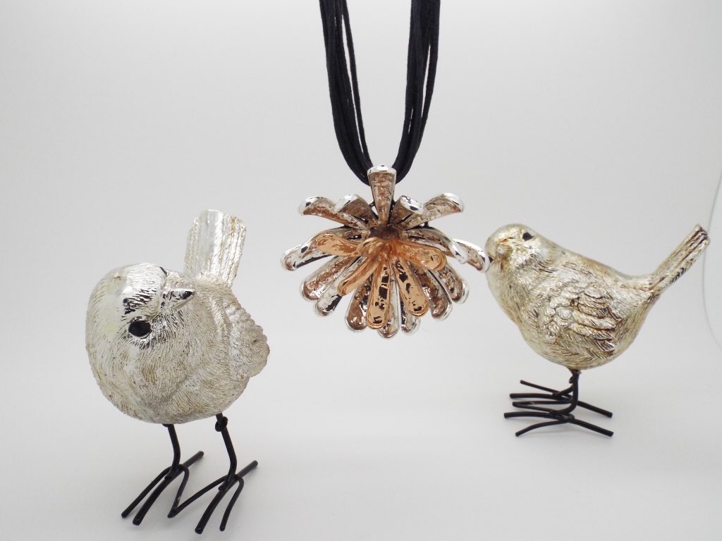COI_Crafters's tweet photo. #Edinburgh check out some of the awesome #handmade goodies available today @EdinReporter @edinburgh #craft  #local https://t.co/pnNBuqHg5p