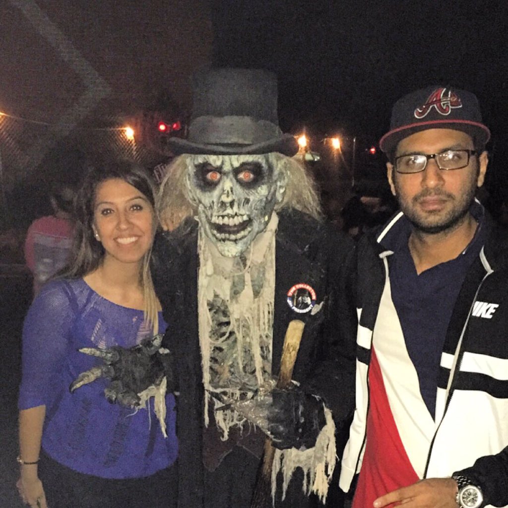 sahilkumar008's tweet photo. Long night, #netherworld with baby sister. https://t.co/vr6uiBwc1k