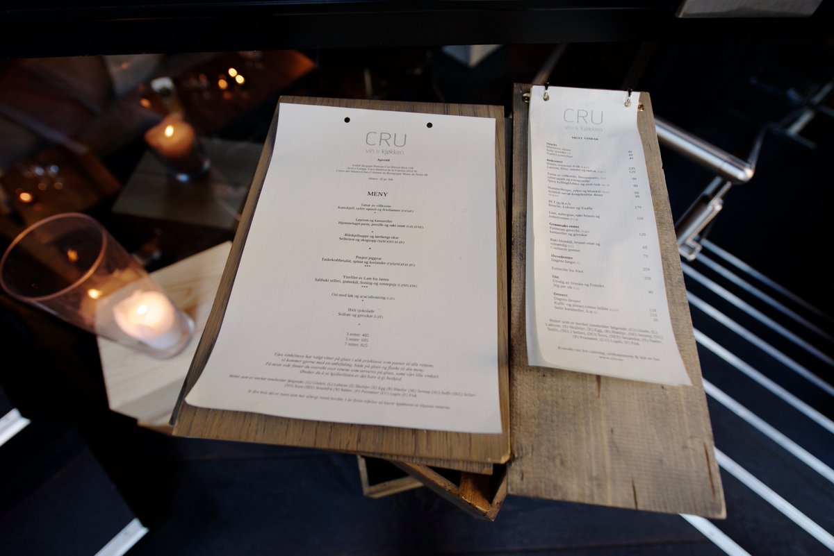 Cruvin_'s tweet photo. Vi åpner til lunsj på lørdager fra kl 13 til 1530 #cruoslo #restaurant #vinbarmeny #høstmat #nymeny https://t.co/lFrhMepvy9