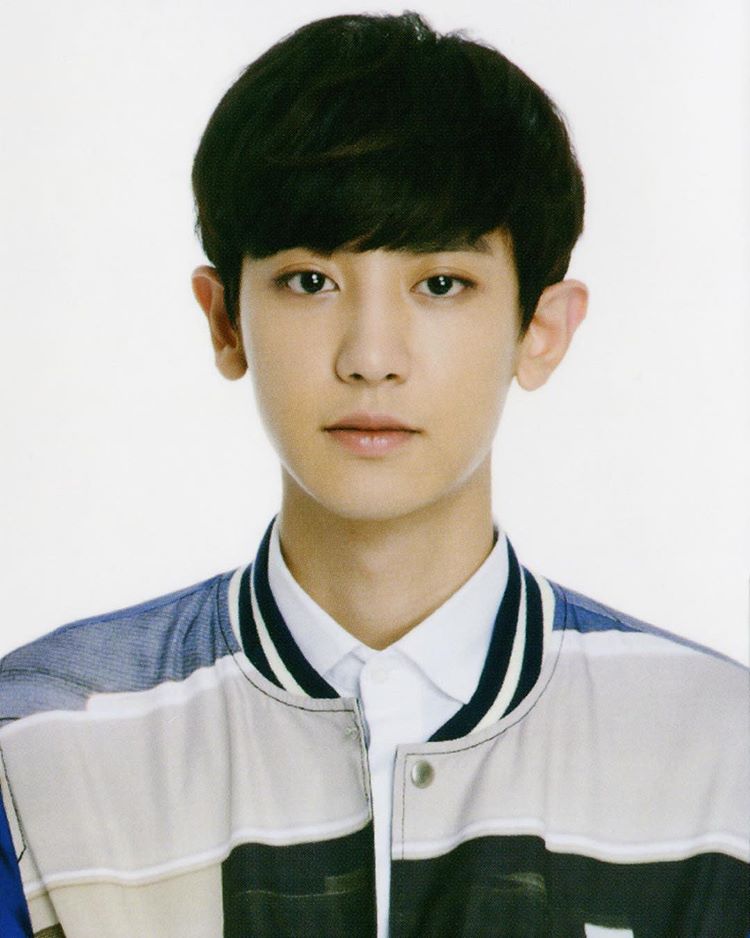 Chanyeol92_P's tweet photo. I'm handsome right? 😆😂😍😜
👦👕 https://t.co/lulHeexPoz