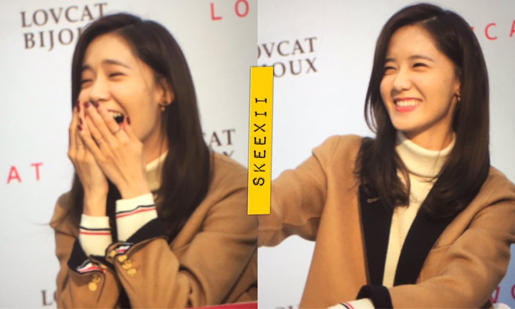 [PIC][24-10-2015]YoonA tham dự buổi fansign cho thương hiệu "LOVCAT" vào chiều nay - Page 4 CSEY1vTUsAA1Z1s