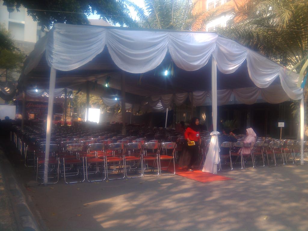 Yuk mas mbak alumni THP UB bisa segera merapat ke depan fakultas, PESTAFLOGISTA akan segera dimulai;)