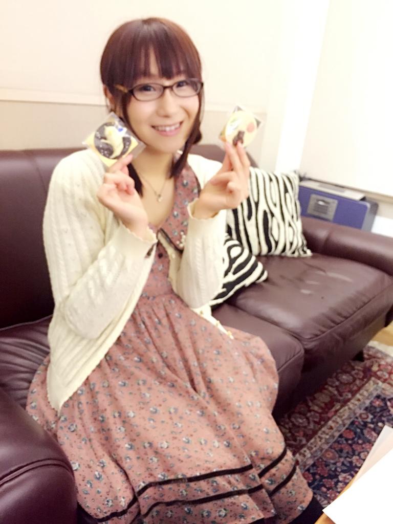 ロックンバナナ バナラジbanaradi バナナ写真強化月間 第2弾 朱音色loop あかちー上田朱音さん 上田 朱音色loopレコーディングはじまりましたー 休憩chuなう 朱音色loop T Co Eit2b7f3cx