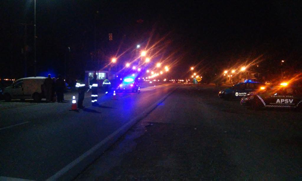 APSV3's tweet photo. APSV/DOBLE TROCHA.con Policía Vial.comienza control con 10 positivos con retiro via publica.@massonifederico https://t.co/0HWFA6yT8E