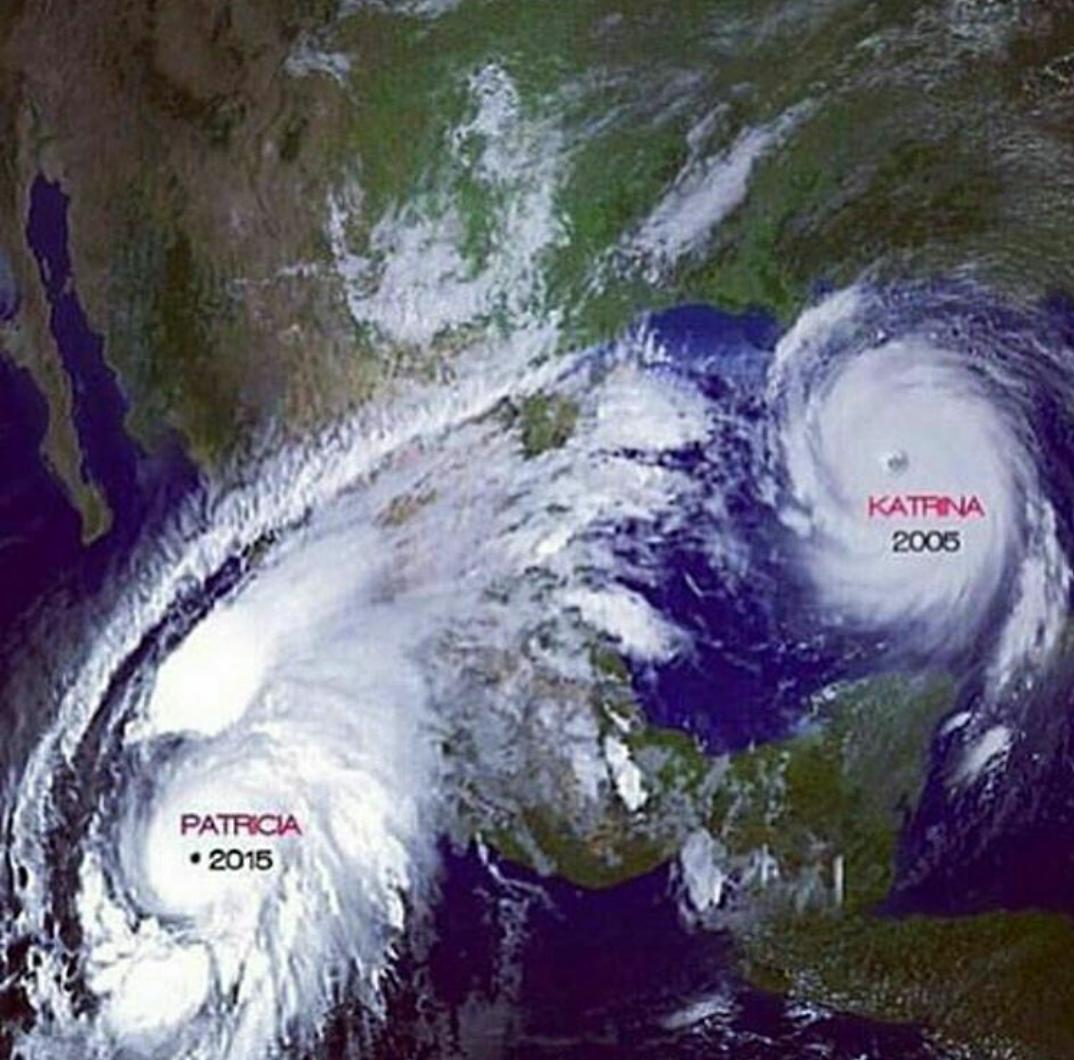 BayRoyalty's tweet photo. I did not realize how crazy big #HurricanePatricia was... Wow #PRAYING4MEXICO https://t.co/4mgBZ91toc
