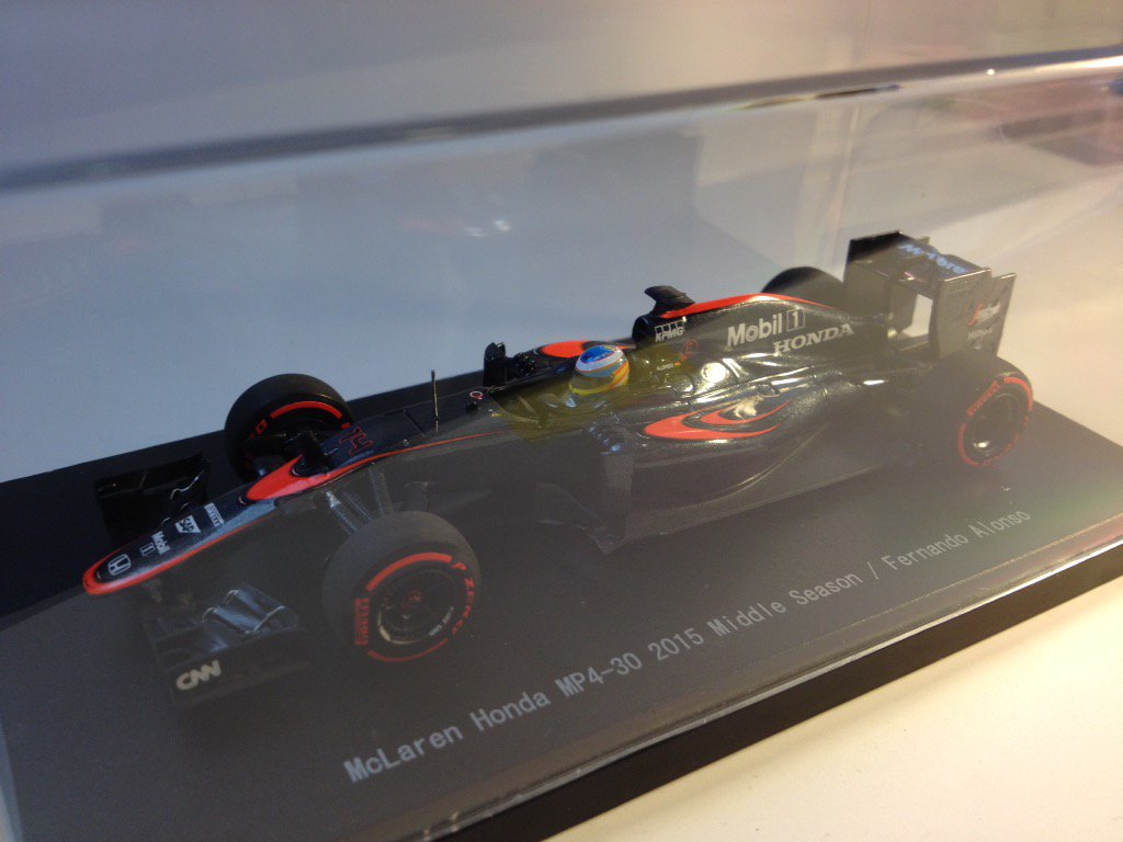 ミニカーギャラリー Pit 福山店 15年f1 入荷しました エブロ 1 43 マクラーレンホンダ Mp4 30 アロンソ バトン ルックスマート 1 43 フェラーリsf15 Tベッテル ライコネン F1 Minicar ミニカー T Co Hqcpcyftxm