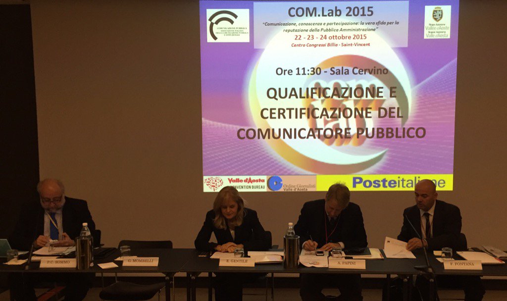 Fabio_Scavo's tweet photo. Qualificazione e certificazione del comunicatore pubblico #comlab2015 https://t.co/9hTRSN3fsx