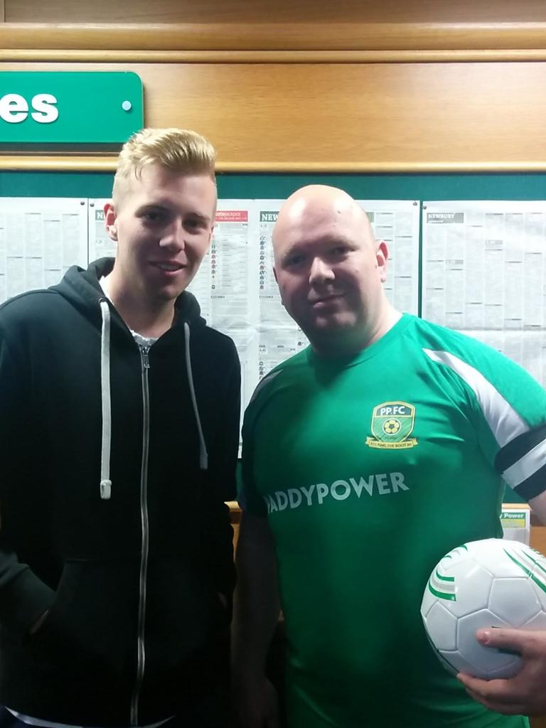 KarlDwyer's tweet photo. @paddypower  #Uokhun https://t.co/dQeE2mg3ez