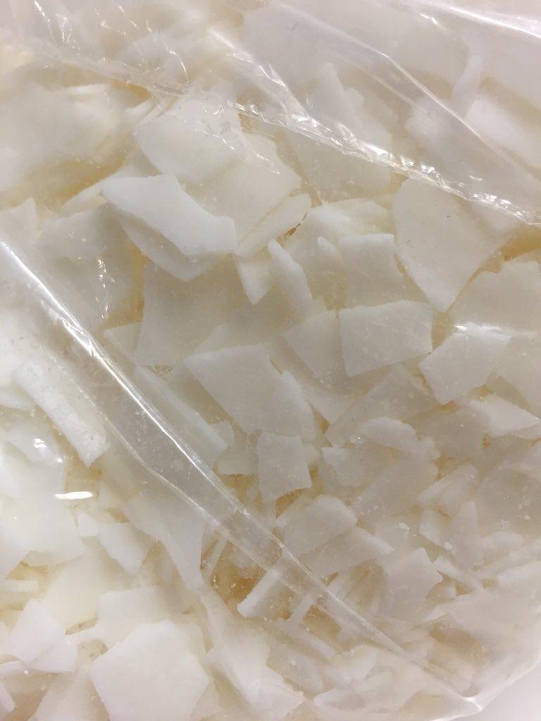 thecandelashop's tweet photo. #wax!!! Candle making workshop is well underway!!!! https://t.co/UcjuCZ3Hl6