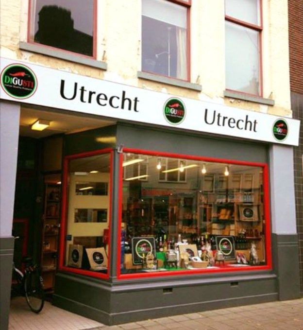 🇮🇹 Vandaag geopend op mijn nummer 39: <a href="/digusti/">Berkhout</a> @utrecht! Wees welkom! Foto's: @RaakWijnimport