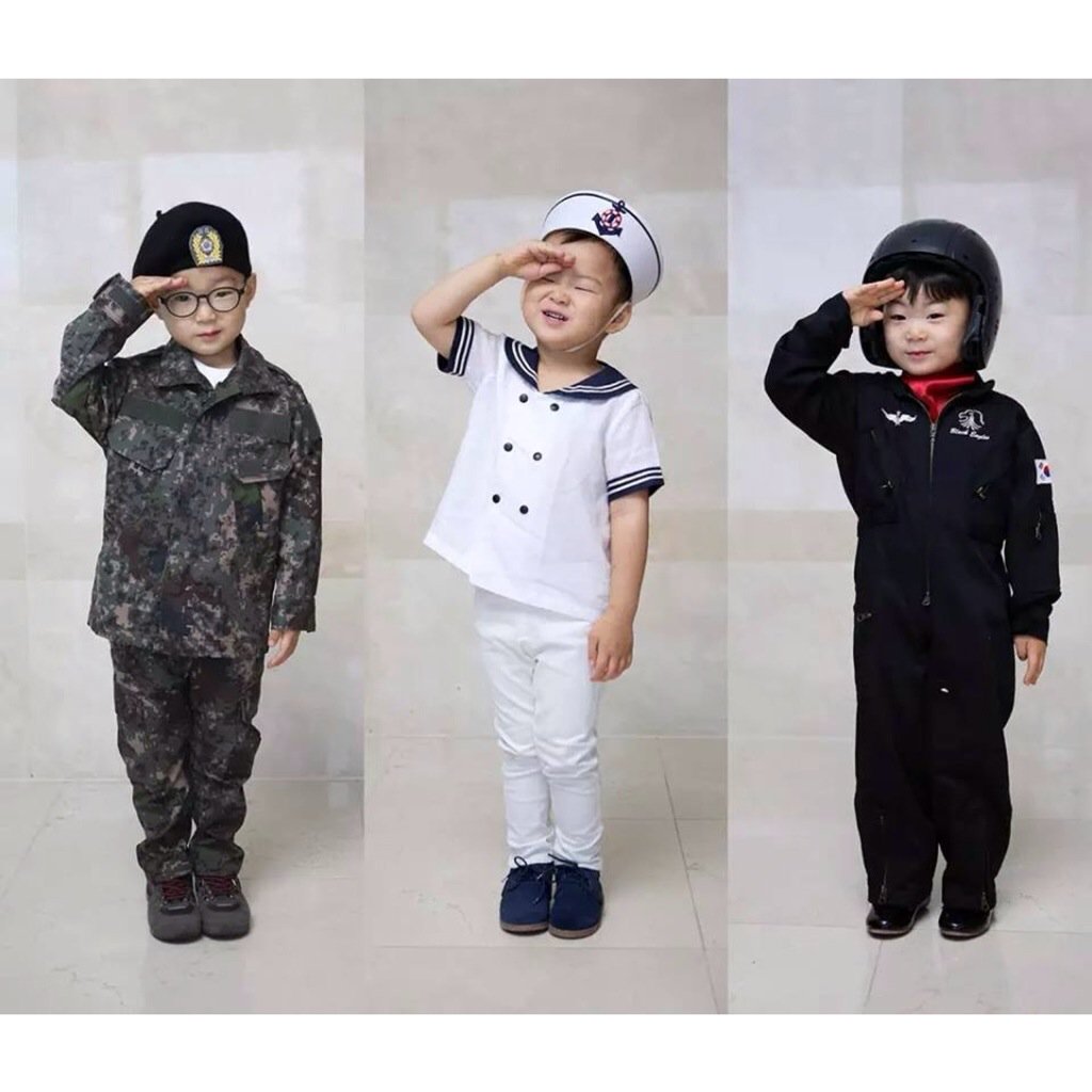 sunnyP_k9's tweet photo. รักหนุ่มในเครื่องแบบก็คราวนี้แหละ #Daehan #Minguk #Manse #Tripets #SupermanReturns https://t.co/96JOqTp3su