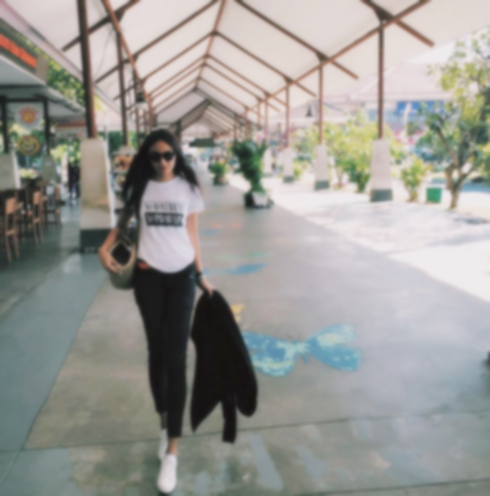 siolive_16's tweet photo. ka Olive S.Pd @siolive_ #siolive_ at bali..tinggi semampai ka #siolive_ ini https://t.co/UY5Lei1n64