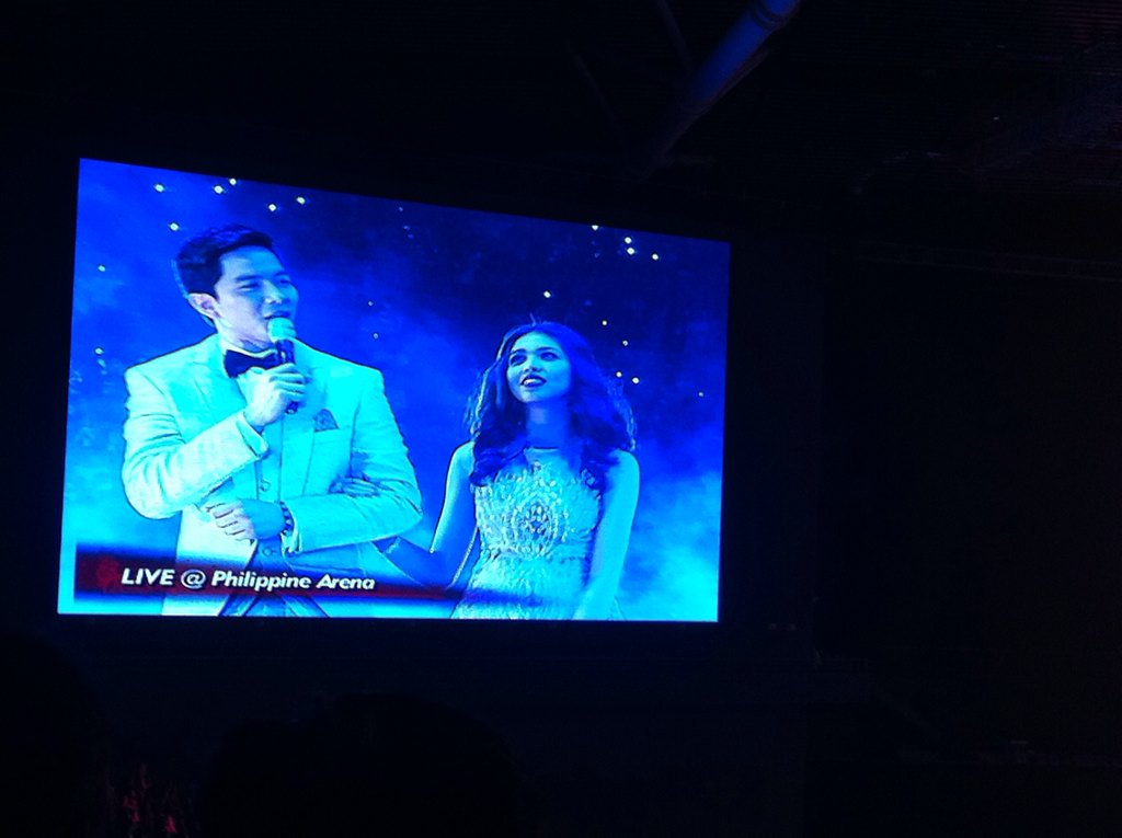 TonnieSeawolf's tweet photo. During the show #ALDubEBTamangPanahon https://t.co/5WQsCS3yrc