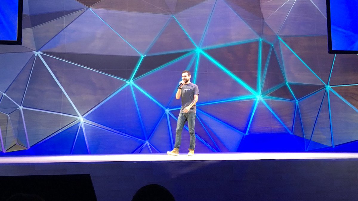 thenextweb's tweet image. Twitter makes amends, says developers are &apos;essential&apos; to its future tnw.me/o6jZisd