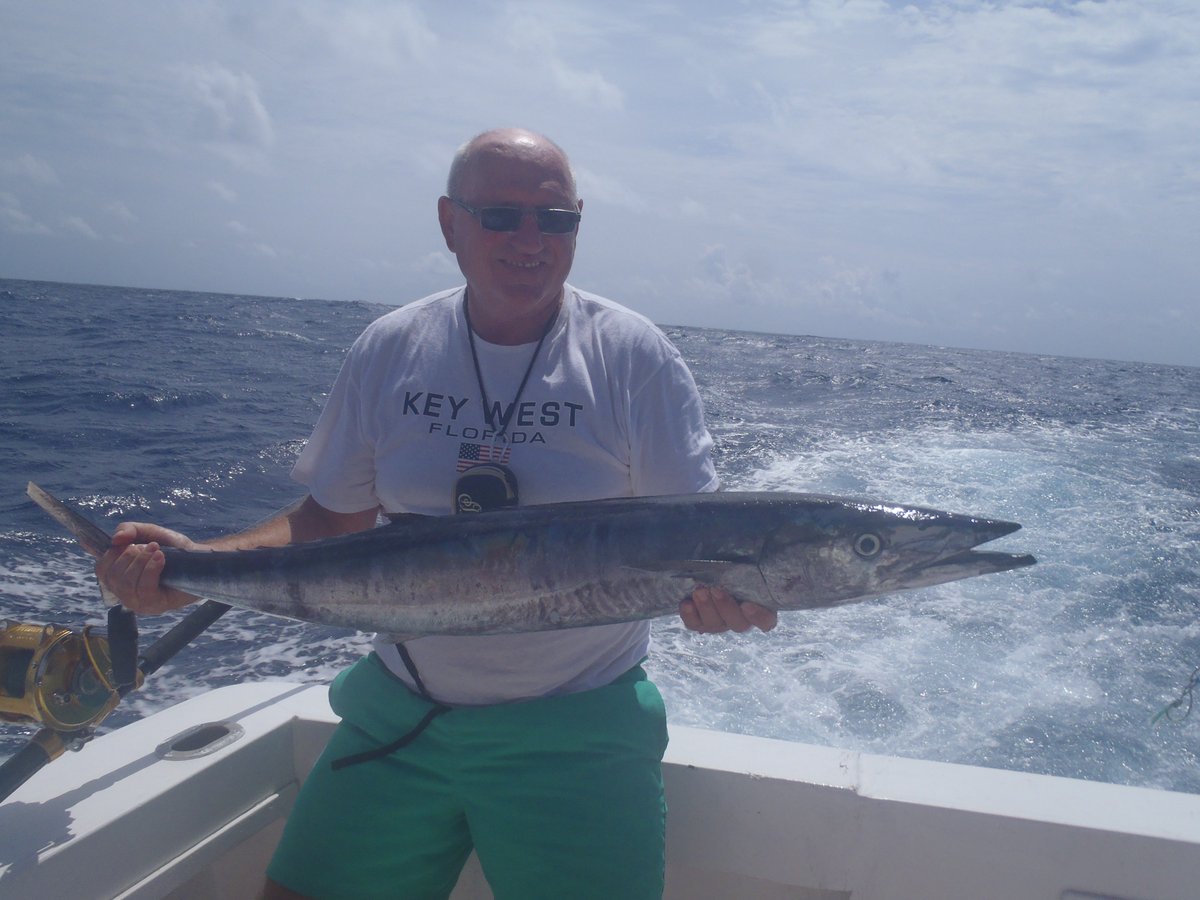 Fishing_ToursPc's tweet photo. Wahoo. Pesca del 02 de Octubre 2015! https://t.co/mOZ3SlggZj