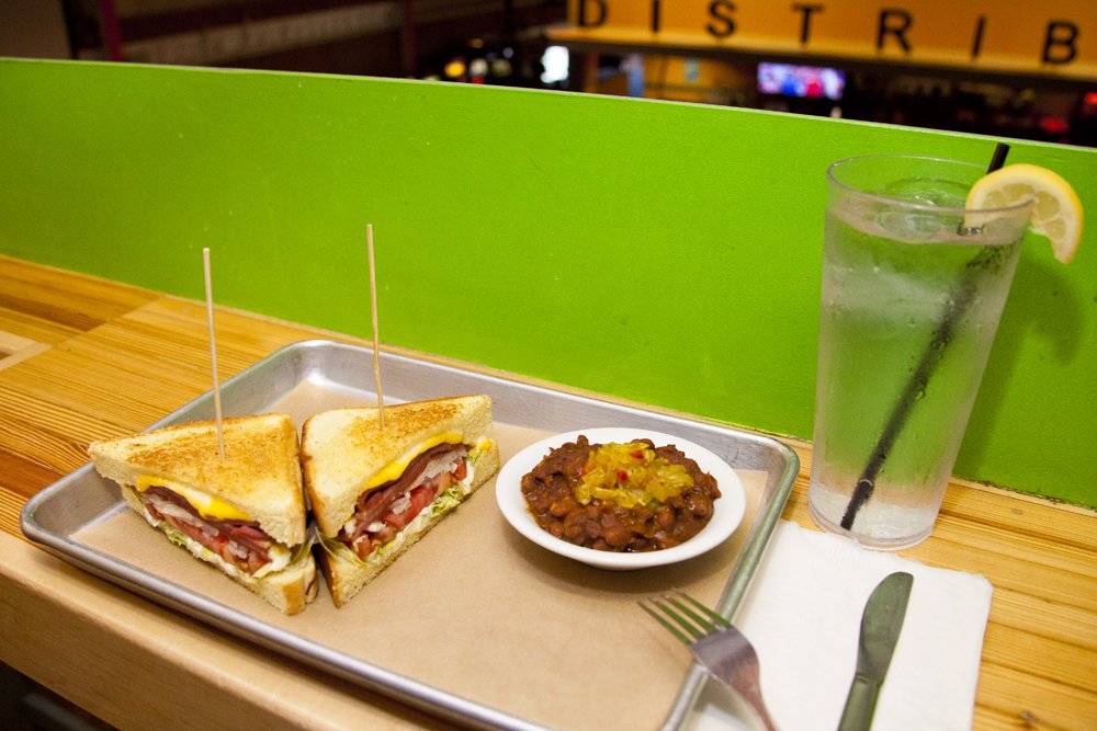 TheAlleyChas's tweet photo. Who's joining us for some football and good eats today? #BestSportsBar #ChsEats #HolyCityEats #CollegeFootball https://t.co/54Cjw8ZXAG
