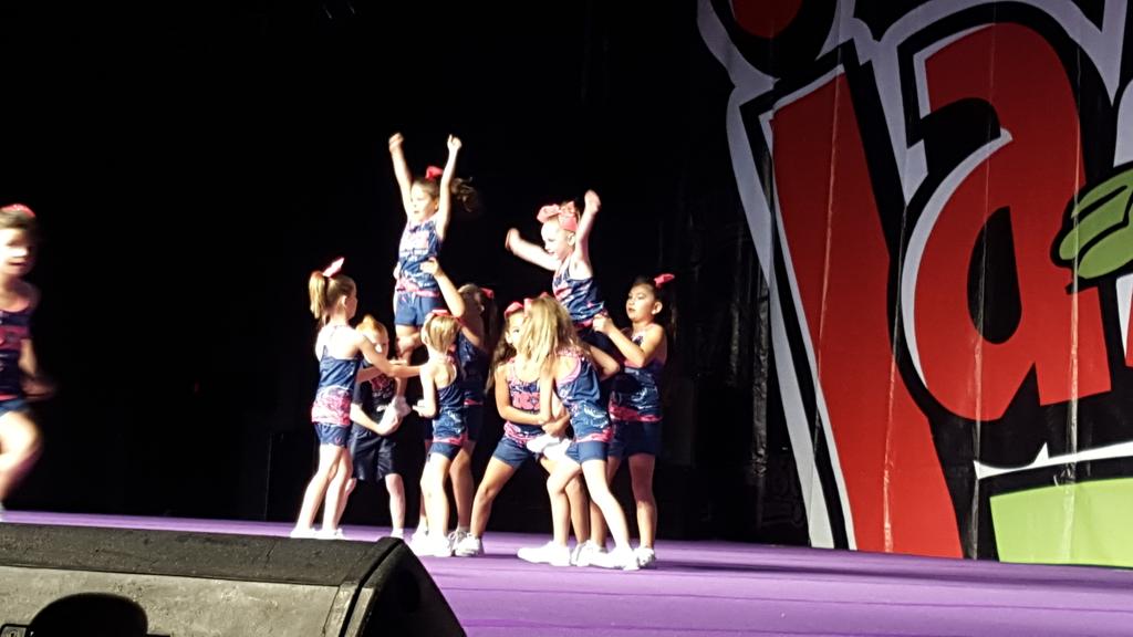 bridget_roach's tweet photo. Love our ICE minis Format Bedford IN @JAMfestEvents  #HalloJAM https://t.co/ydYwPCcg1s